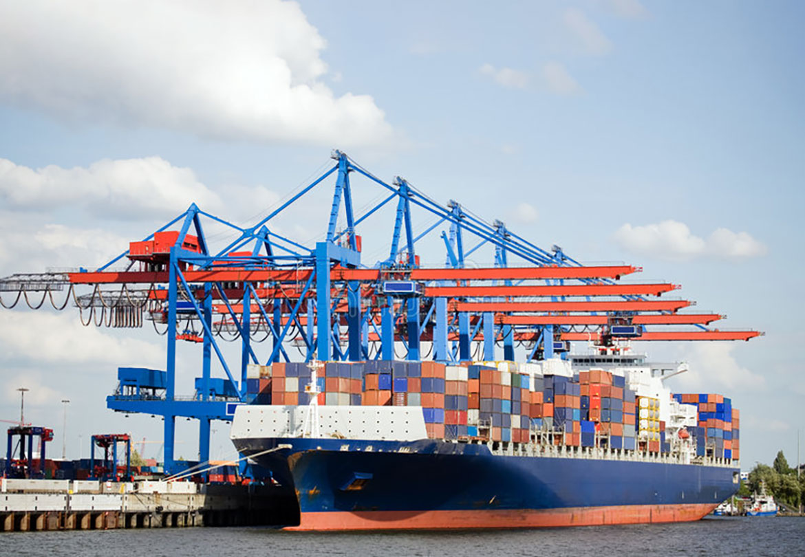 Hàng container qua cảng biển Việt Nam tăng 18% trong 4 tháng đầu năm